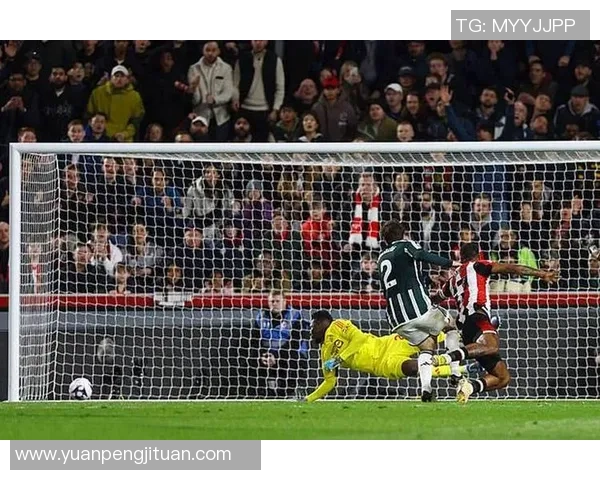 西甲激战热刺险胜曼联绝杀瞬间引发争议判罚全场沸腾