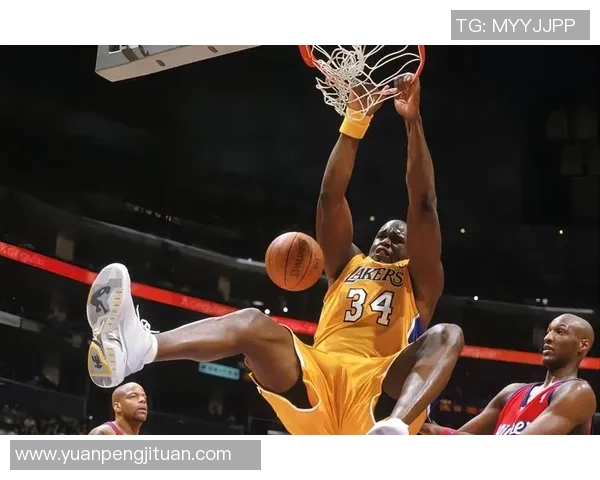 姚明与小魔兽的巅峰对决：篮球场上的传奇较量与友谊的交织