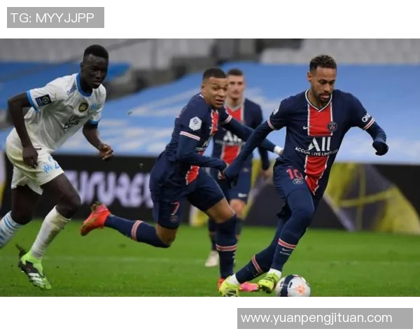 德甲热刺与巴黎圣日耳曼激战成平补时争议进球引发全场狂欢 德甲热刺与巴黎圣日耳曼激战成平补时争议进球引发全场狂欢