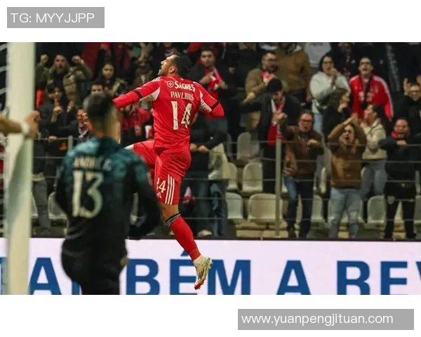 足总杯曼联逆转那不勒斯精彩对决帽子戏法引爆全场十大进球回顾