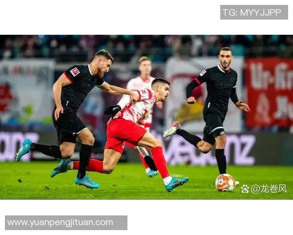 德甲激战莱比锡与国米握手言和全场焦点瞬间回顾与分析 德甲激战莱比锡与国米握手言和全场焦点瞬间回顾与分析